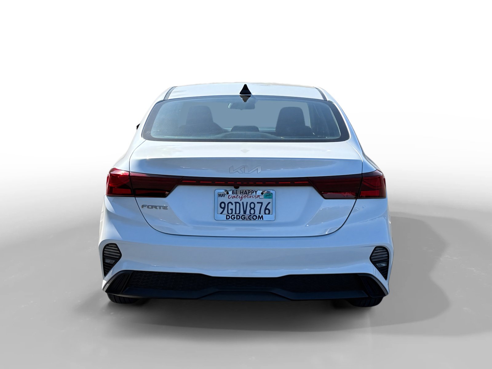 Used 2023 Kia Forte LXS w/ LXS Technology Package FWD image 4
