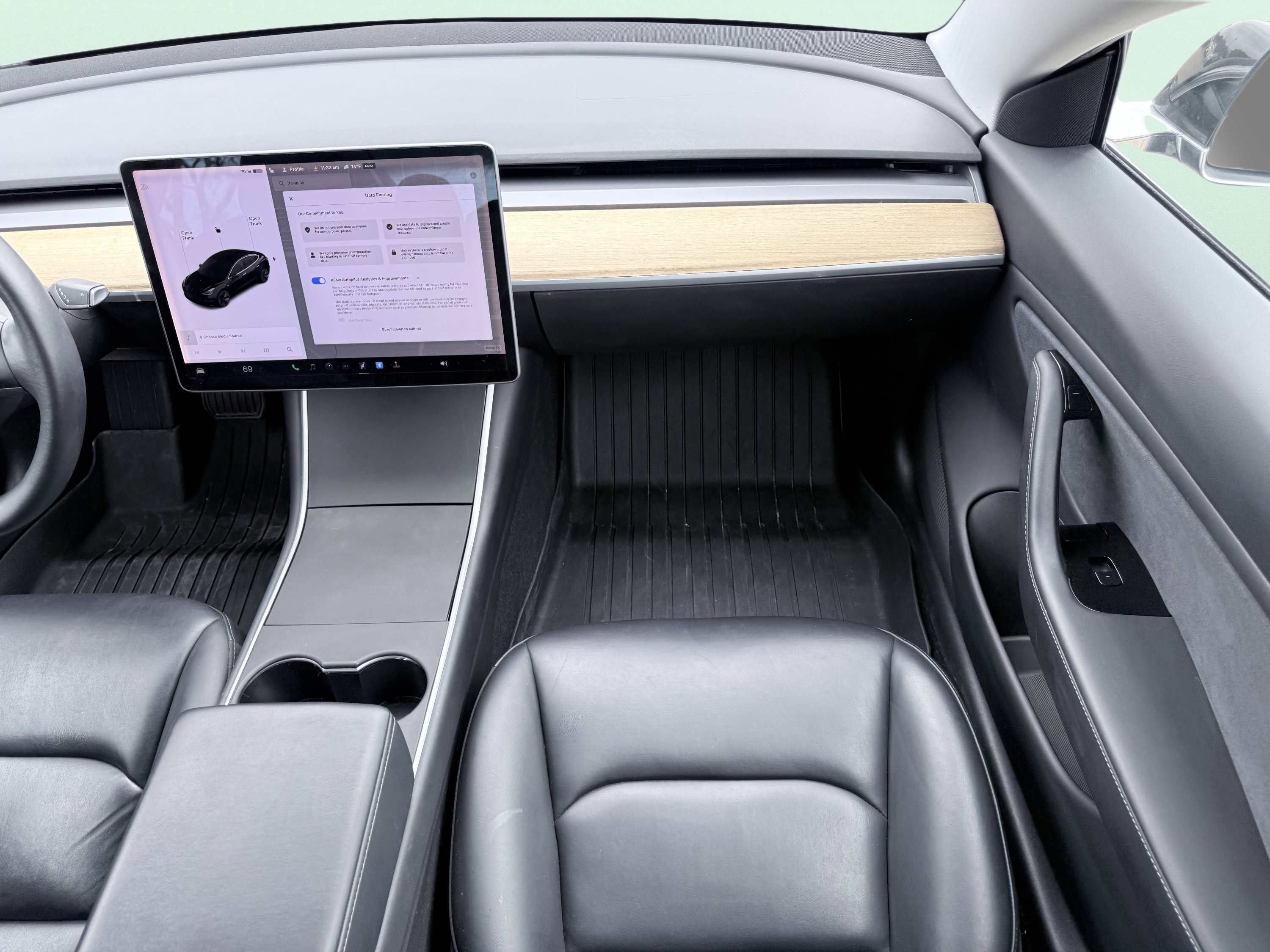 Used 2018 Tesla Model 3 Mid Range image 45