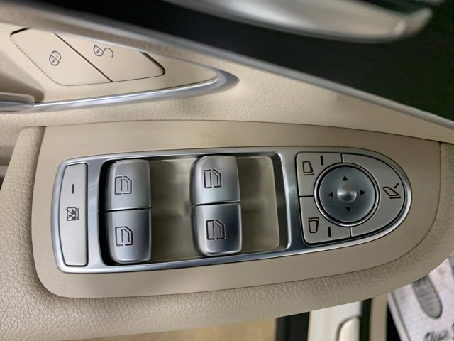 Used 2021 Mercedes-Benz GLC 300 4MATIC image 18