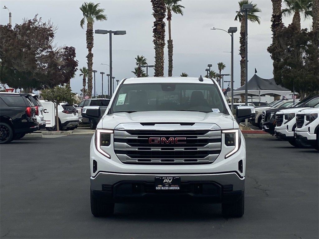 New 2026 GMC Sierra 1500 SLE image 10