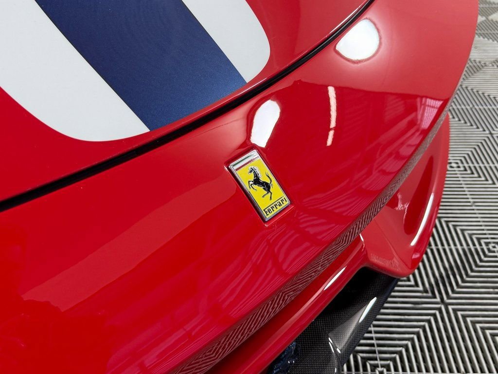 Used 2015 Ferrari 458 Speciale Coupe image 9