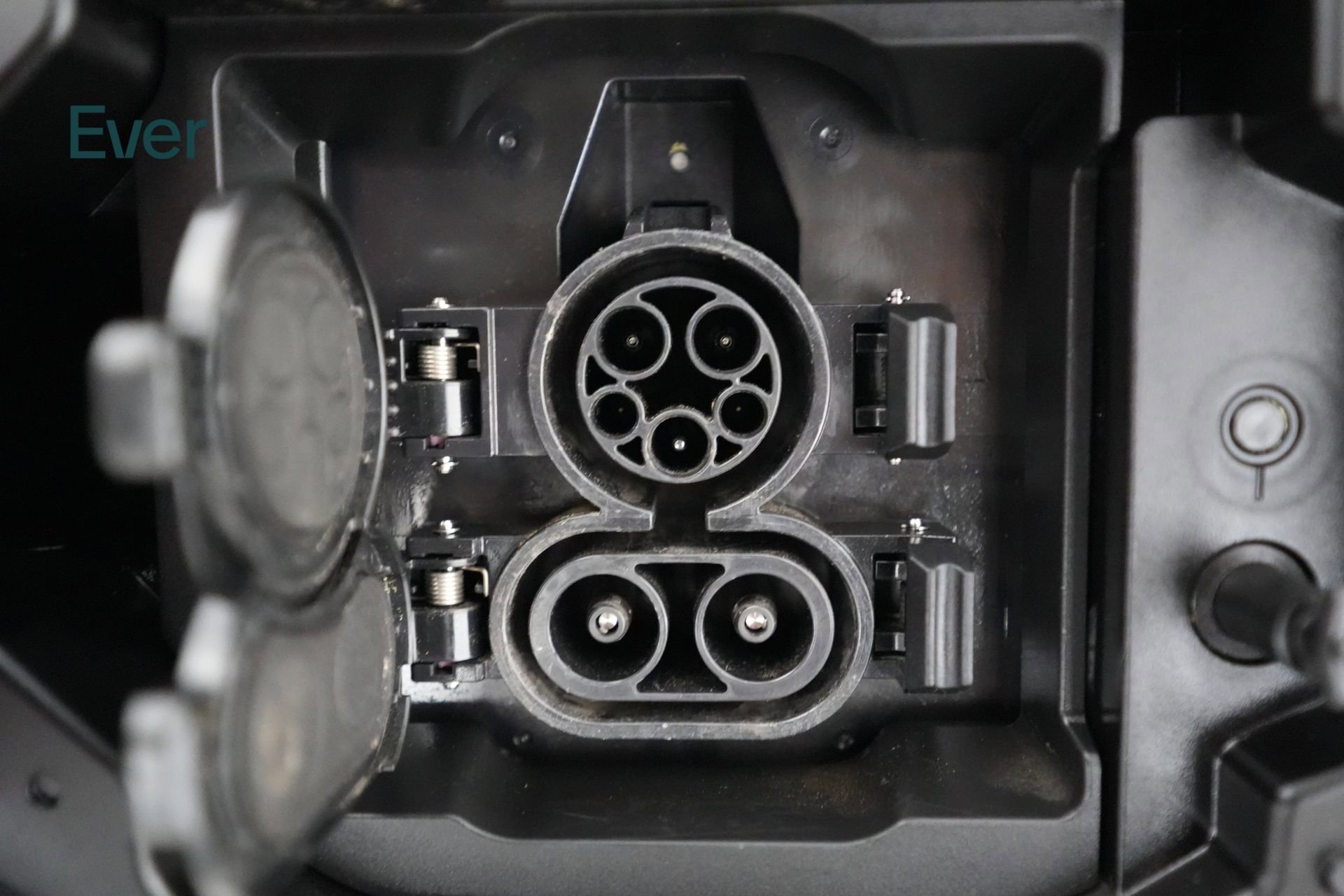 Used 2023 Subaru Solterra AWD image 10