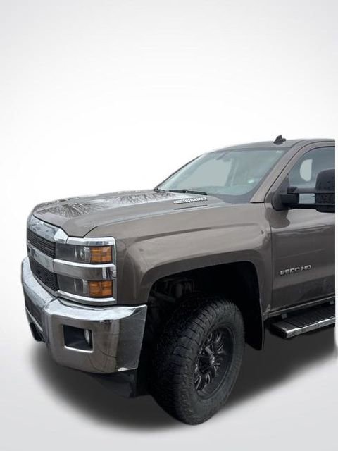 Used 2015 Chevrolet Silverado 2500 LT w/ LT Convenience Package image 2