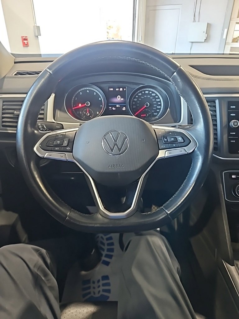 Used 2021 Volkswagen Atlas SE image 32