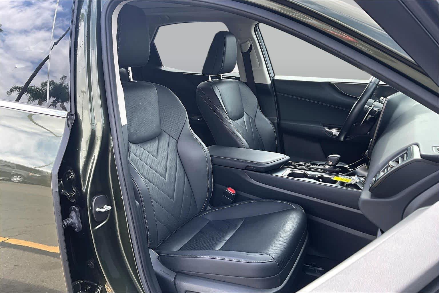 Used 2025 Lexus NX 450h+ AWD w/ Towing Package (2000 Lbs) image 9