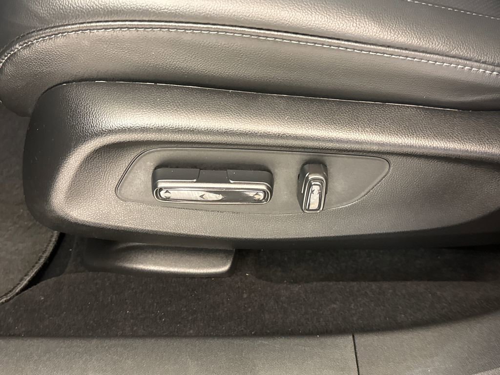 Certified 2024 Honda HR-V EX-L image 21