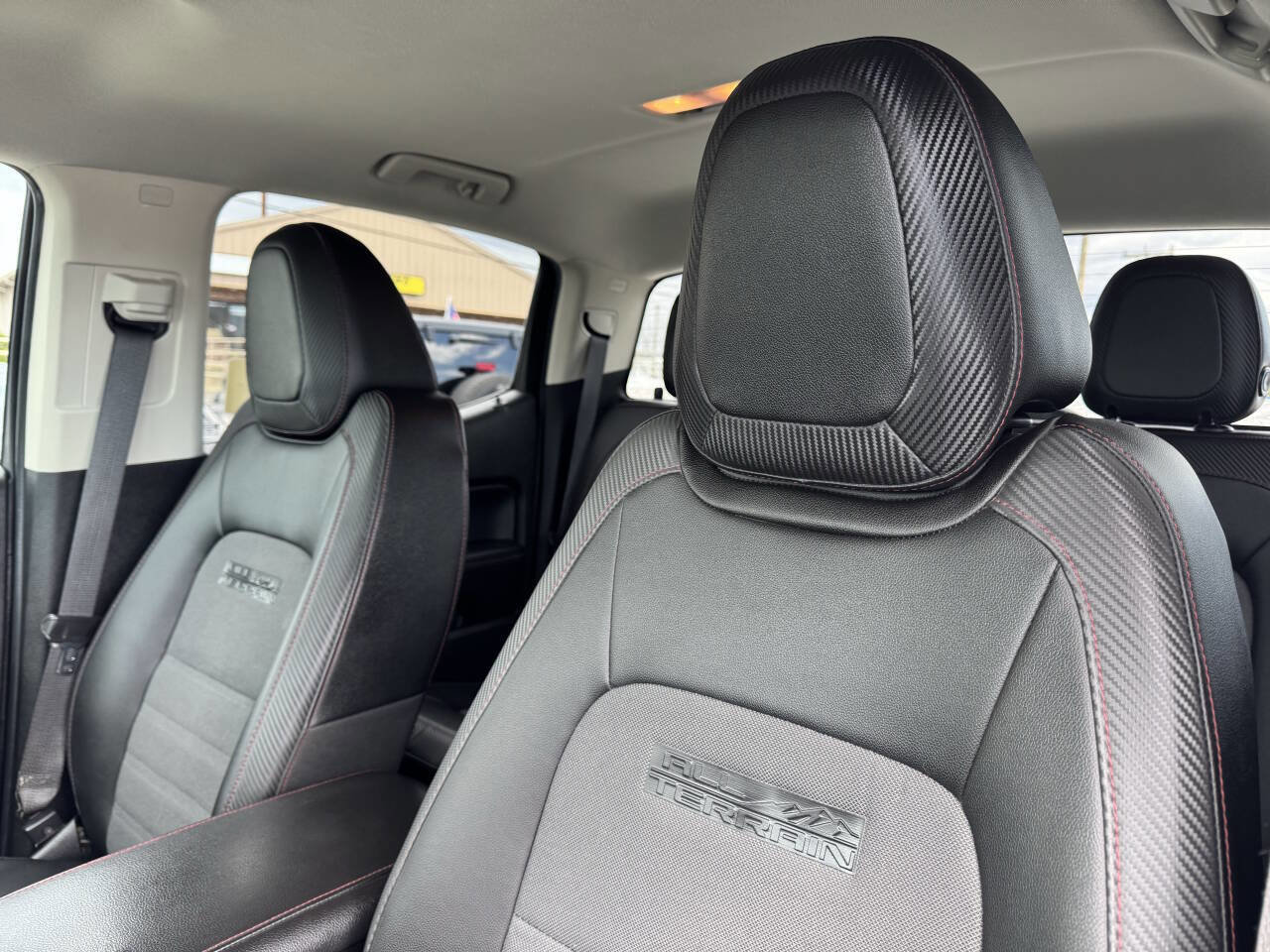 Used 2015 GMC Canyon SLE w/ All-Terrain Package AWD/4WD image 16
