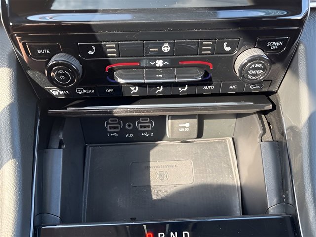 Used 2023 Jeep Grand Cherokee Laredo w/ Luxury Tech Group I image 17