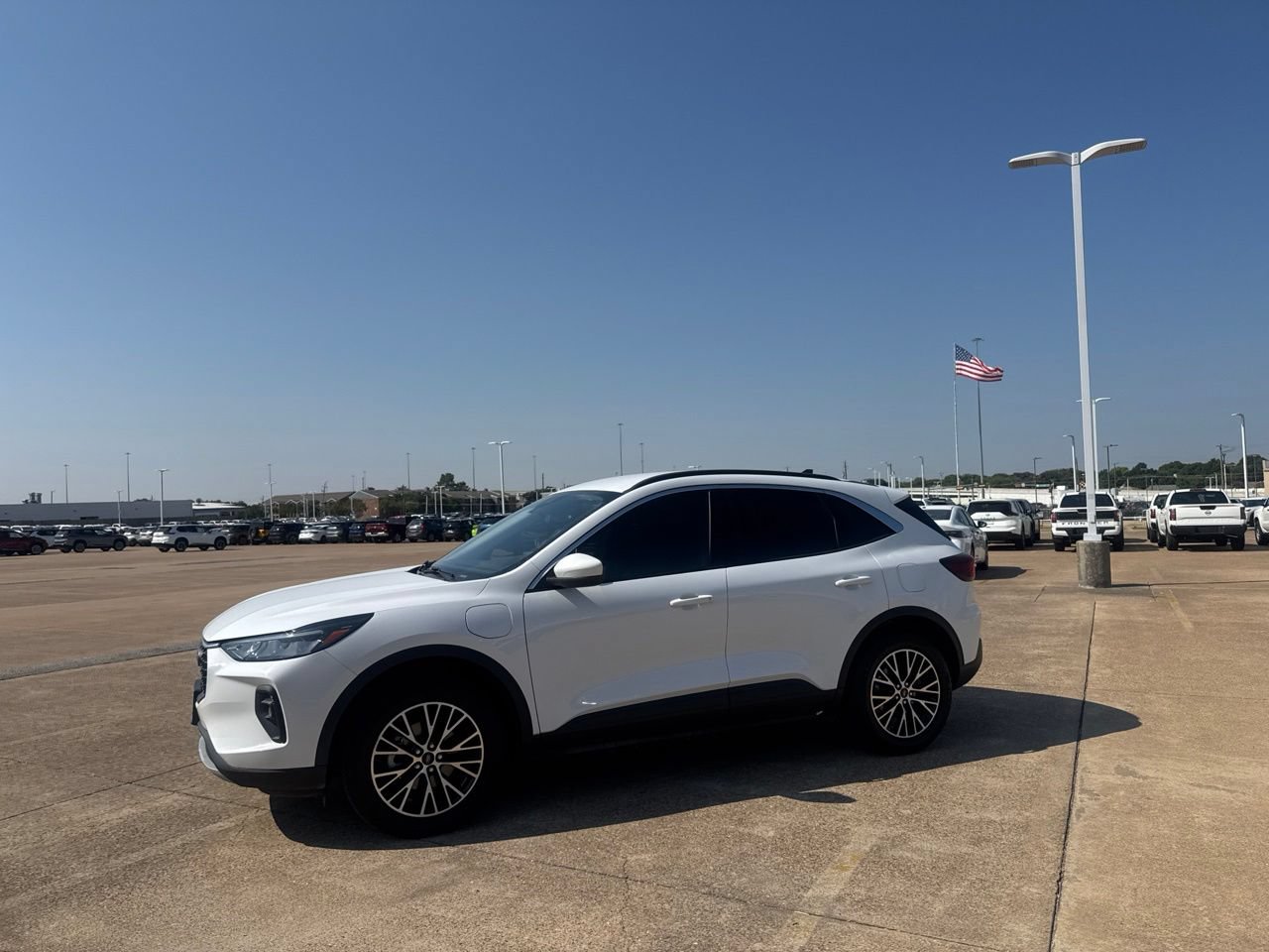 Used 2023 Ford Escape SE FWD image 10