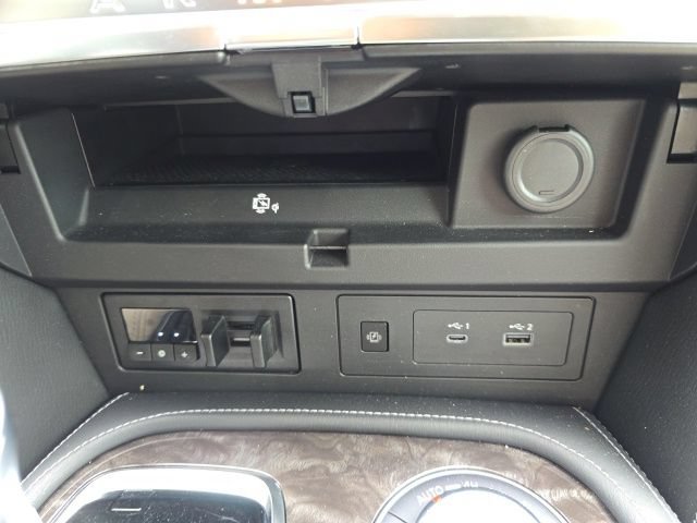 Used 2023 Nissan Armada Platinum w/ Captain's Chairs Package AWD/4WD image 25