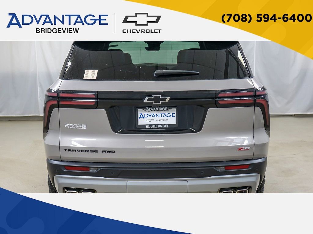 New 2026 Chevrolet Traverse Z71 w/ Enhanced Driving Package image 6