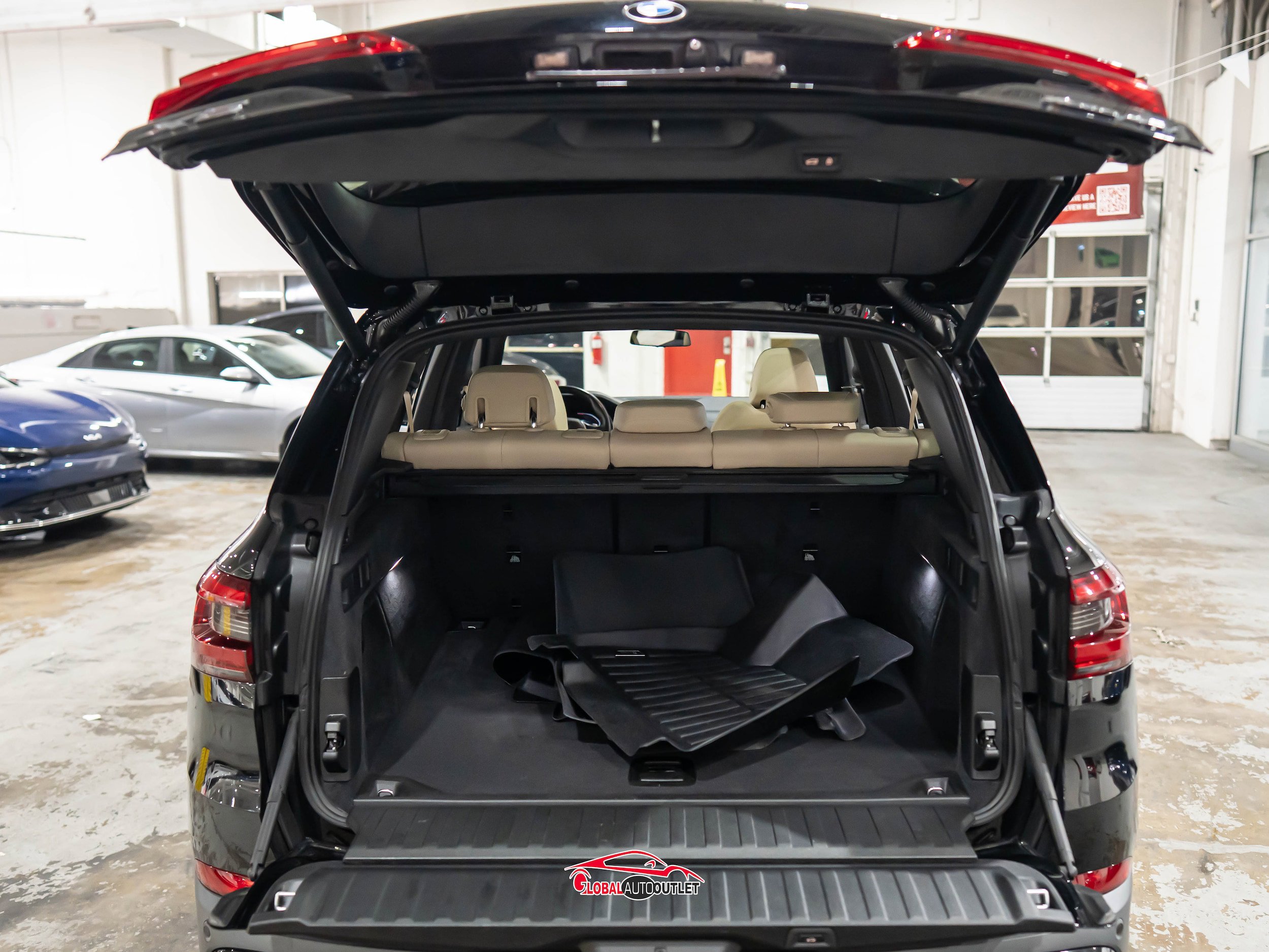Used 2019 BMW X5 xDrive40i w/ Premium Package 2 image 52