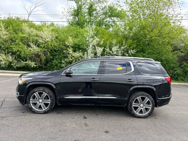 Used 2019 GMC Acadia Denali w/ Technology Package AWD/4WD image 2