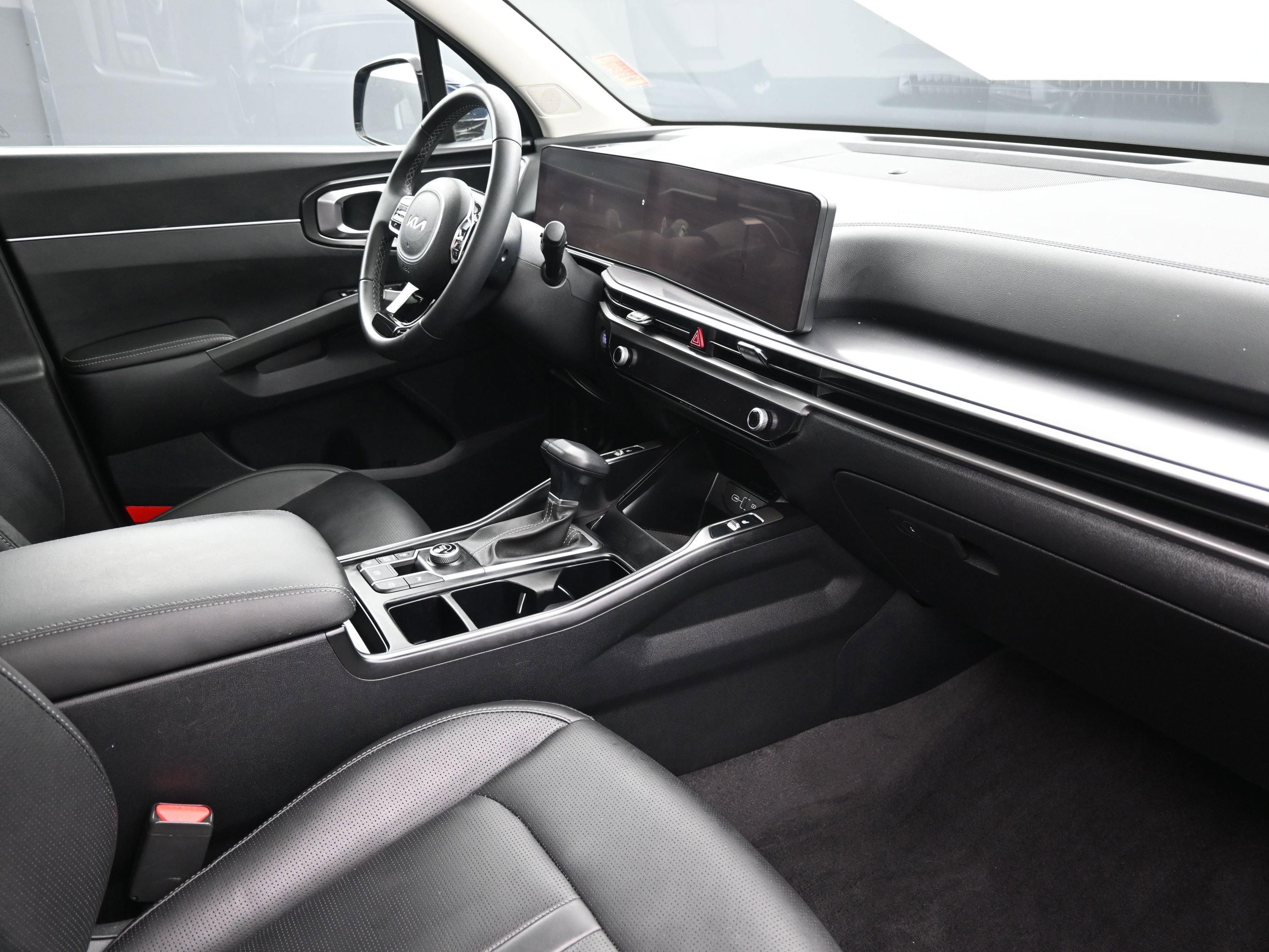 Used 2024 Kia Sorento EX w/ Panoramic Sunroof Package image 29