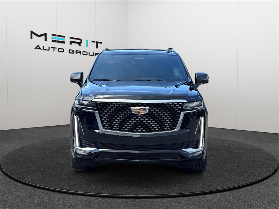 Used 2022 Cadillac Escalade Luxury RWD image 3