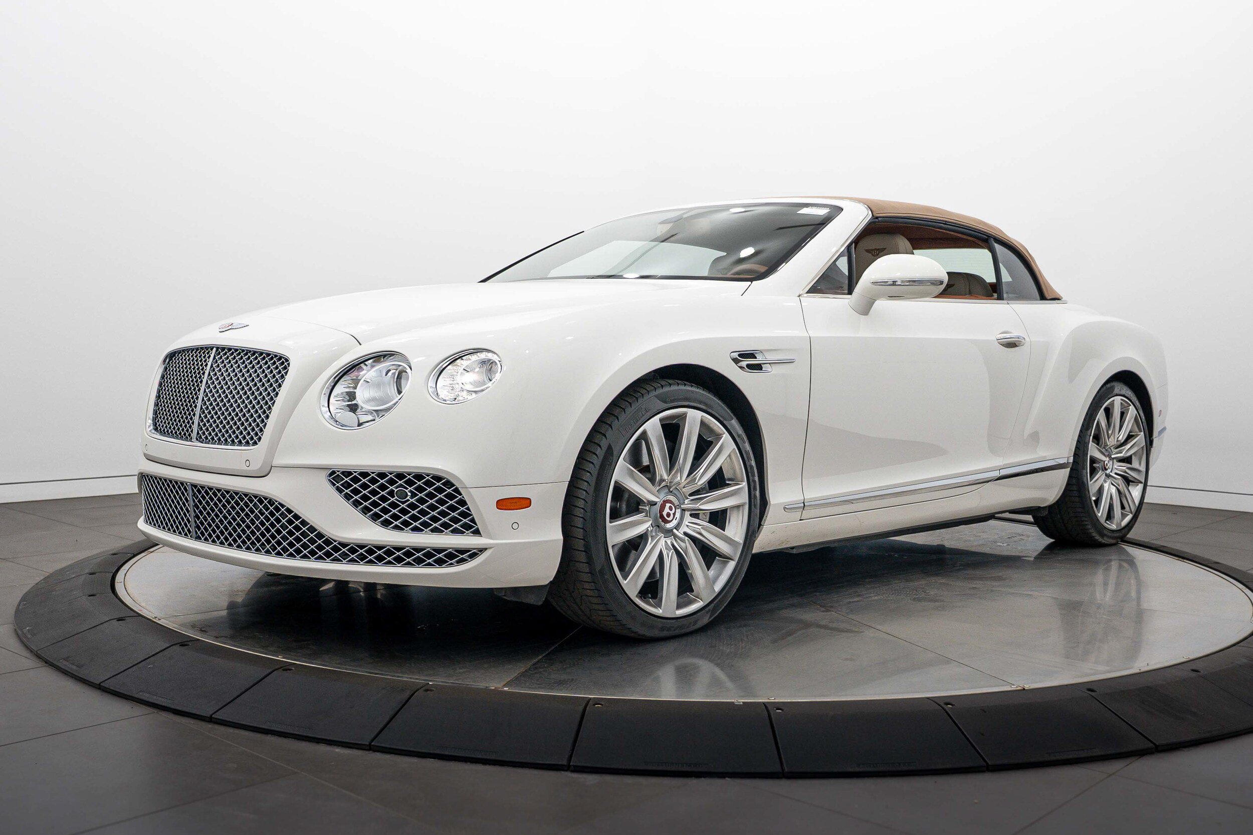 Used 2017 Bentley Continental GT AWD/4WD image 33