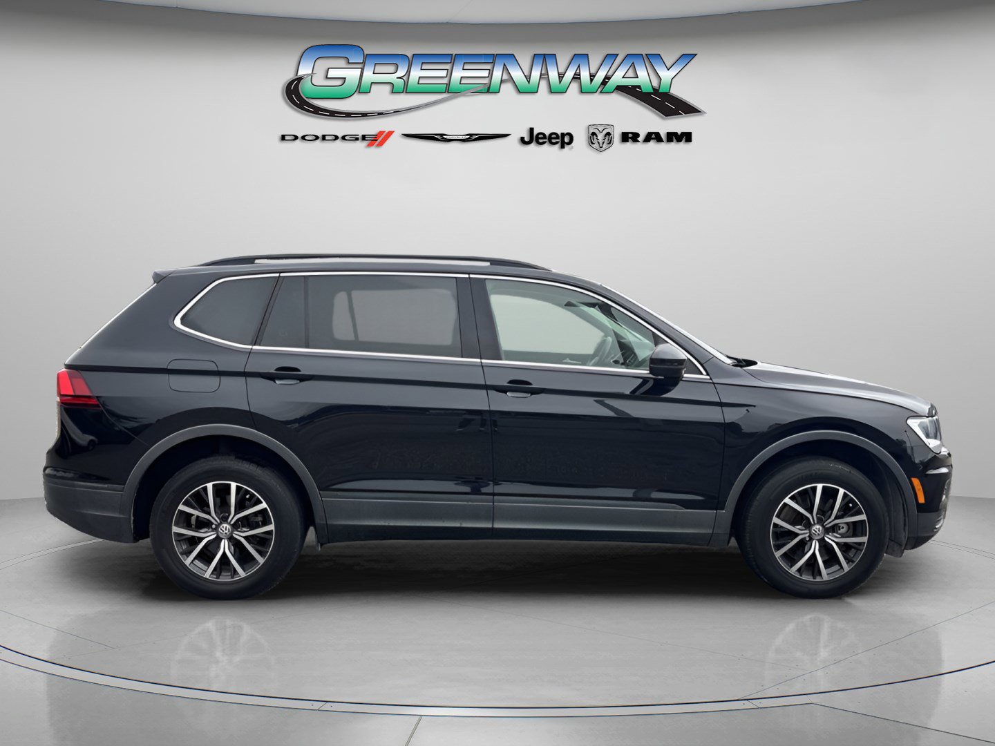 Used 2019 Volkswagen Tiguan SE image 5