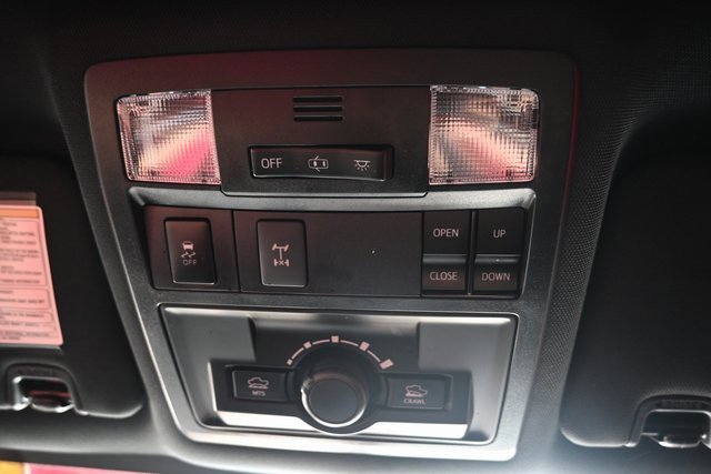 Certified 2017 Toyota Tacoma TRD Off-Road image 26