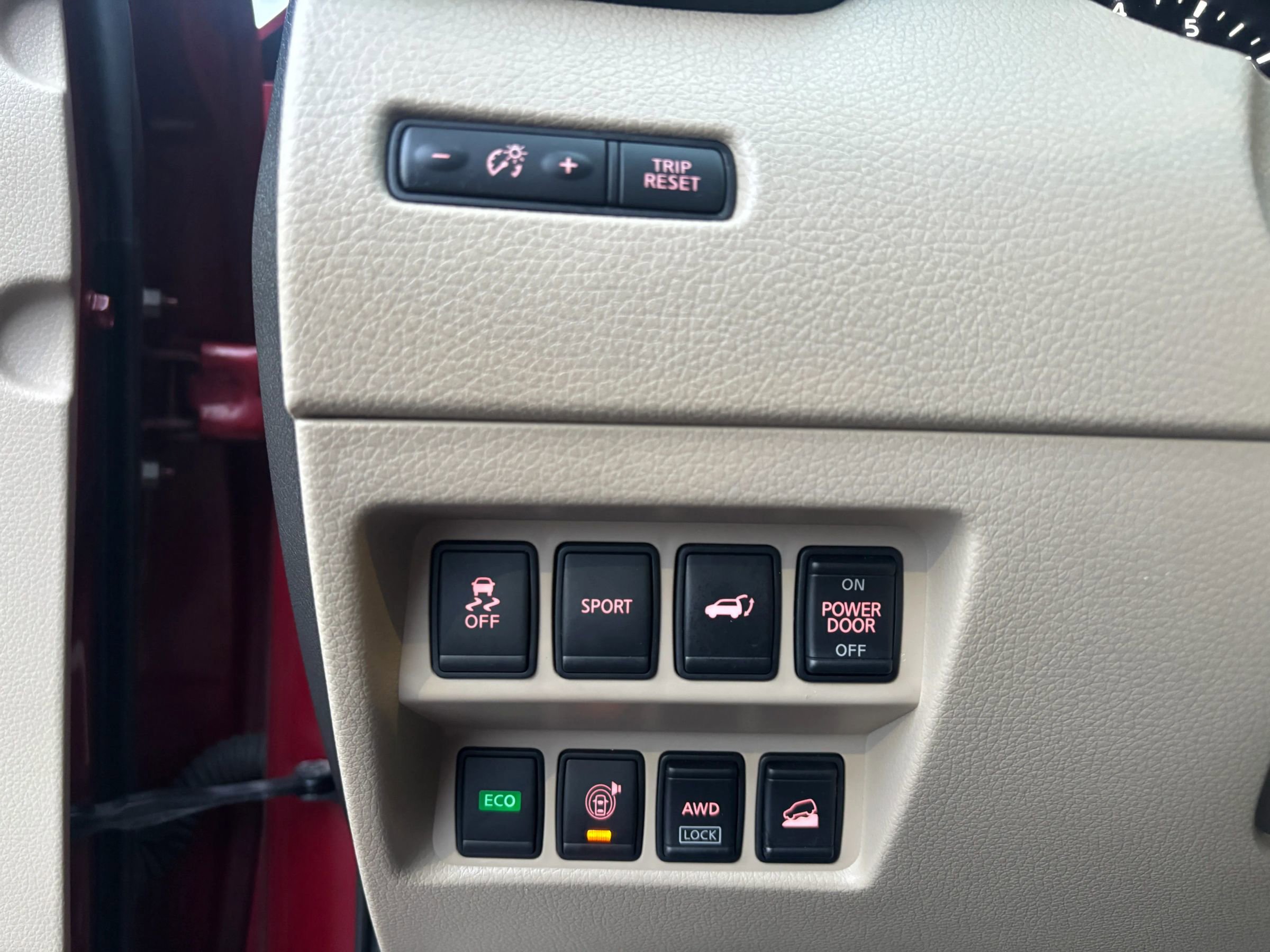 Used 2015 Nissan Rogue SL w/ SL Premium Package image 16