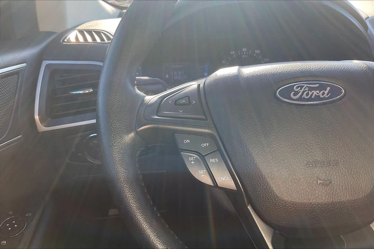 Used 2022 Ford Edge SEL AWD/4WD image 24