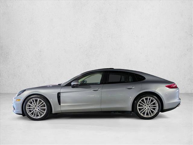 Used 2020 Porsche Panamera image 9