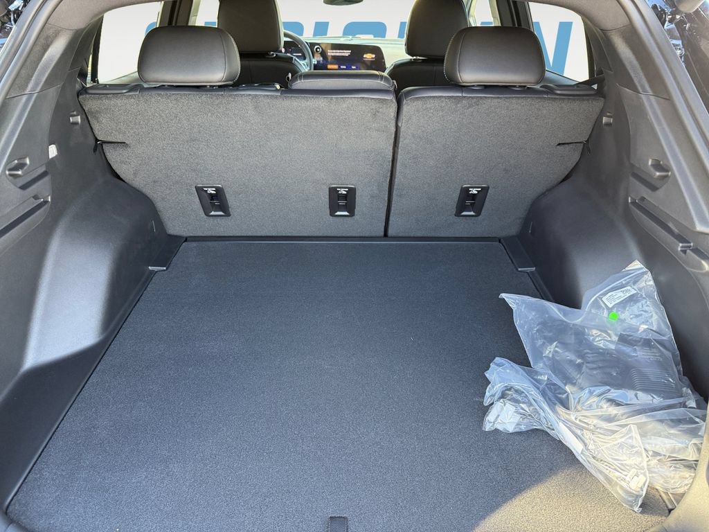 New 2026 Chevrolet Equinox EV LT AWD/4WD image 16