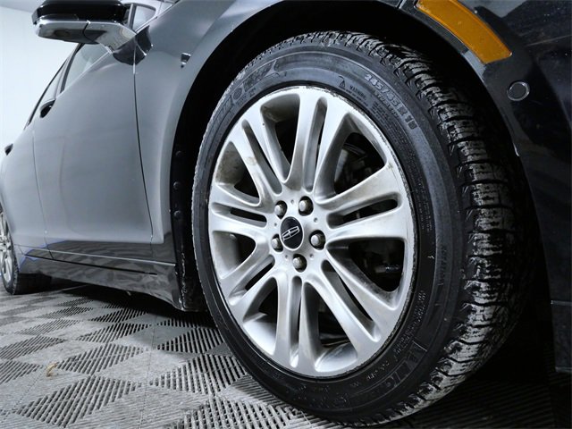 Used 2013 Lincoln MKZ AWD image 2