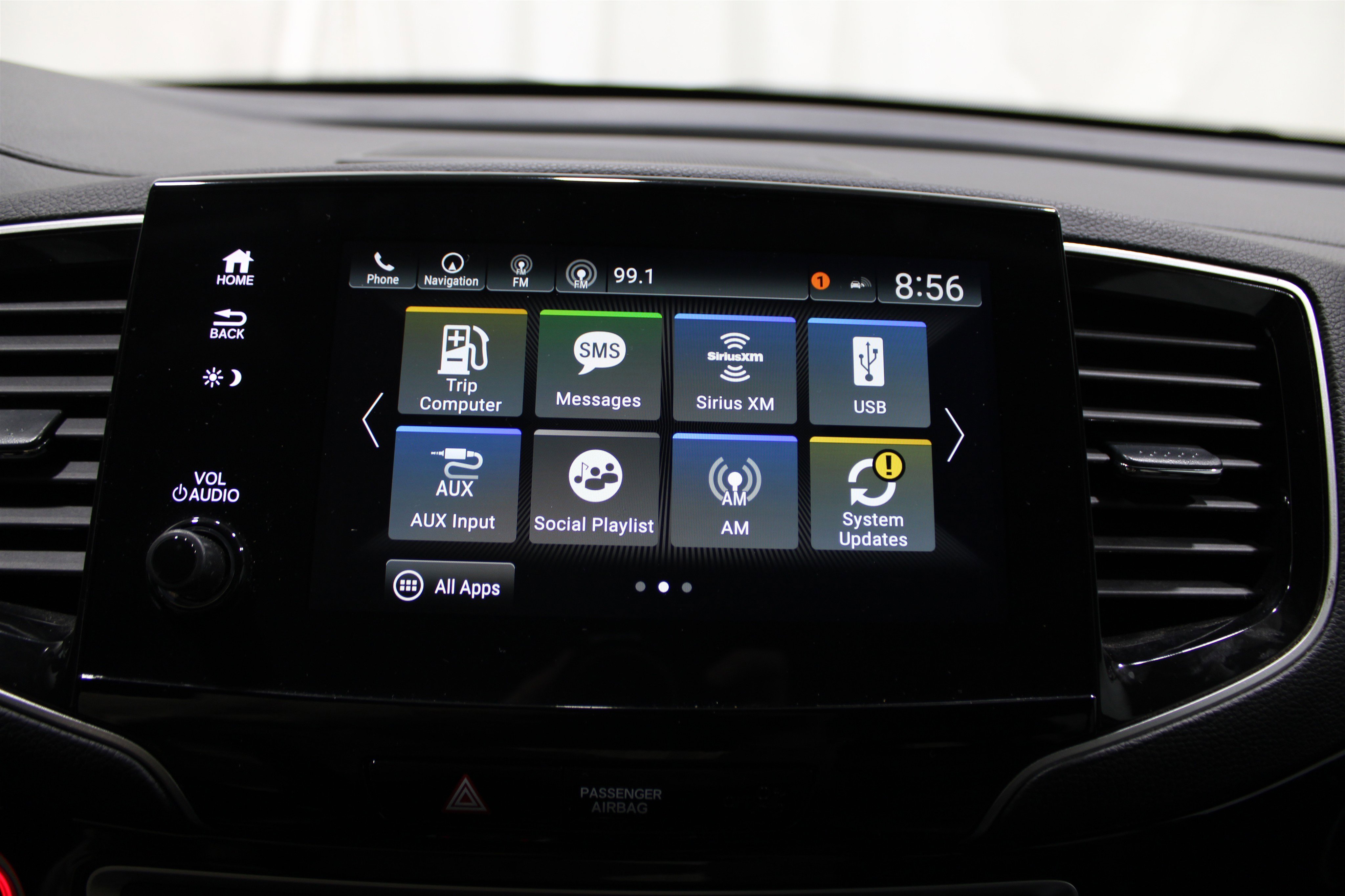 Used 2021 Honda Pilot Touring image 16