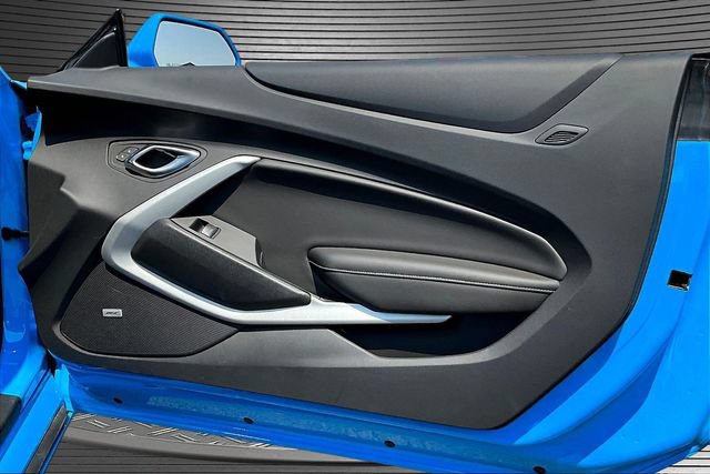 Used 2022 Chevrolet Camaro LT w/ Technology Package RWD image 26