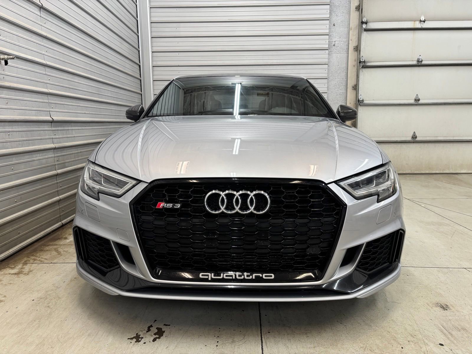 Used 2018 Audi RS 3 image 2