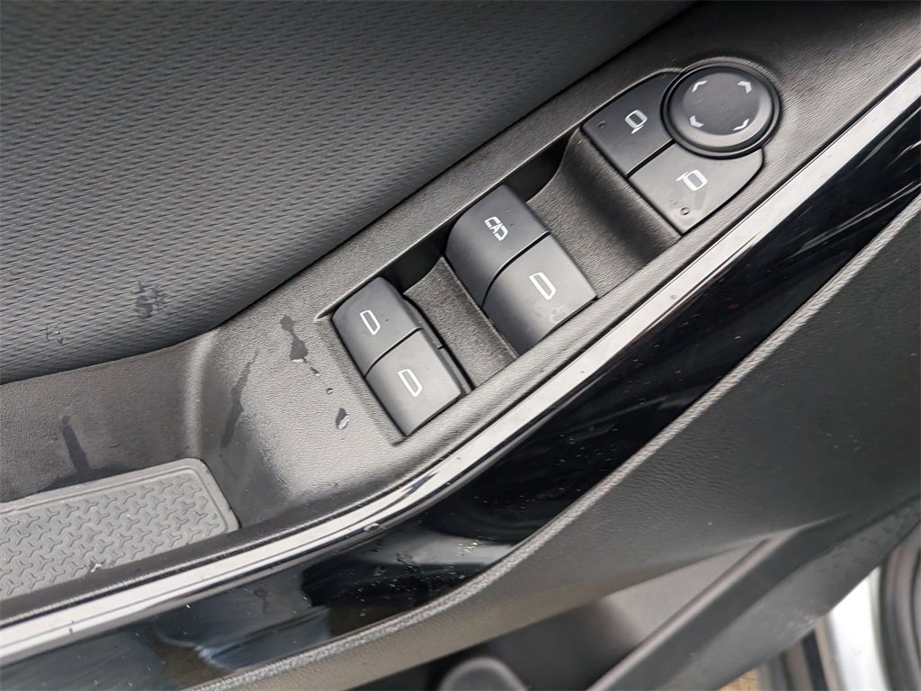 Used 2025 Chevrolet Equinox LT image 13