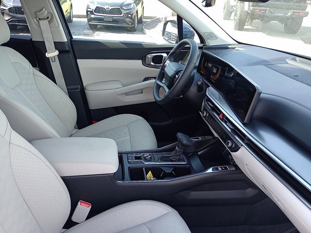 New 2026 Kia Sorento S image 7