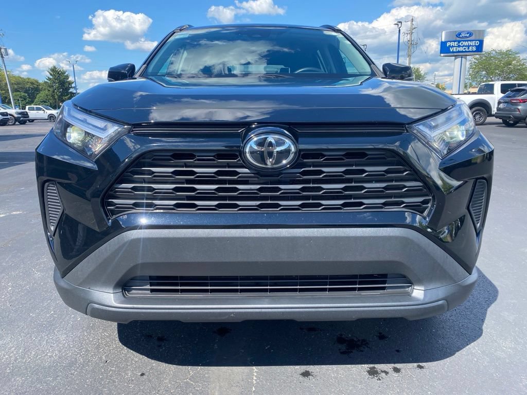 Used 2022 Toyota RAV4 XLE w/ Convenience Package AWD/4WD image 8
