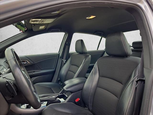 Used 2016 Honda Accord Sport image 14