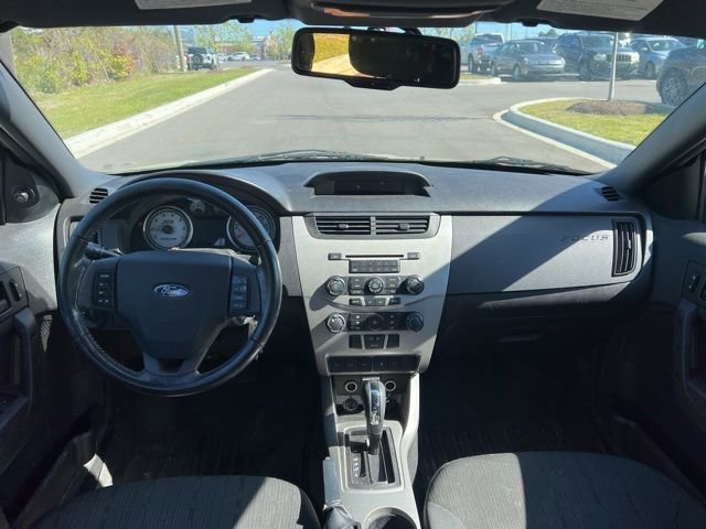 Used 2010 Ford Focus SE FWD image 15