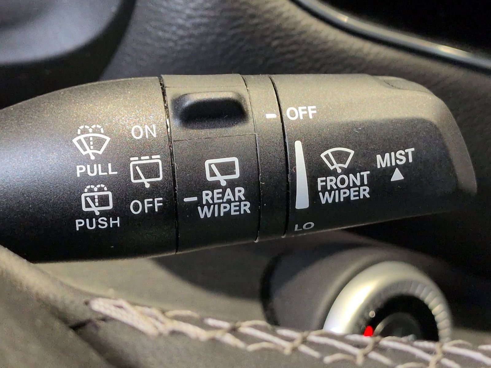 Used 2024 Jeep Wagoneer Series II image 33