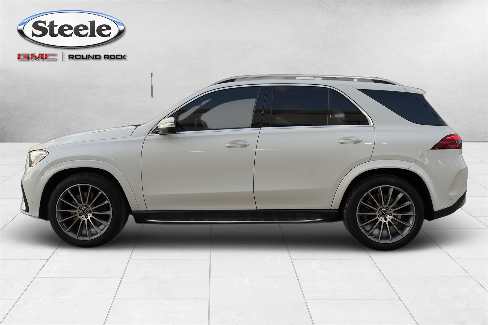 Used 2024 Mercedes-Benz GLE 350 4MATIC image 4