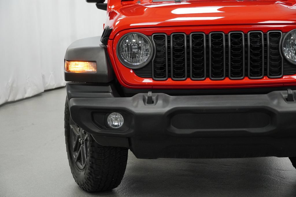 Used 2024 Jeep Wrangler Unlimited Sport AWD/4WD image 7