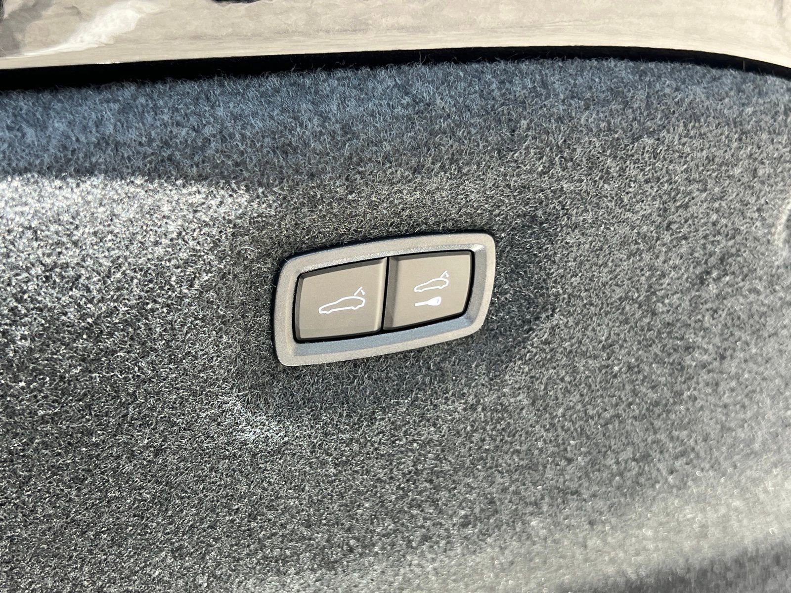 New 2026 Porsche Taycan AWD/4WD image 22