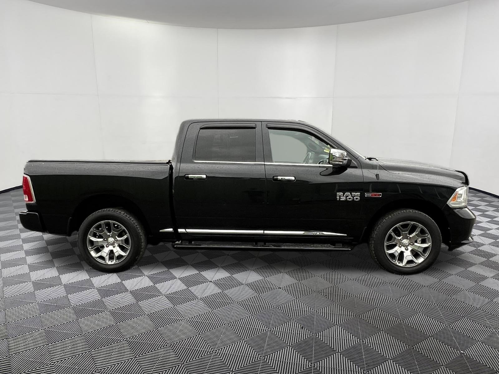 Used 2018 RAM 1500 Limited image 7
