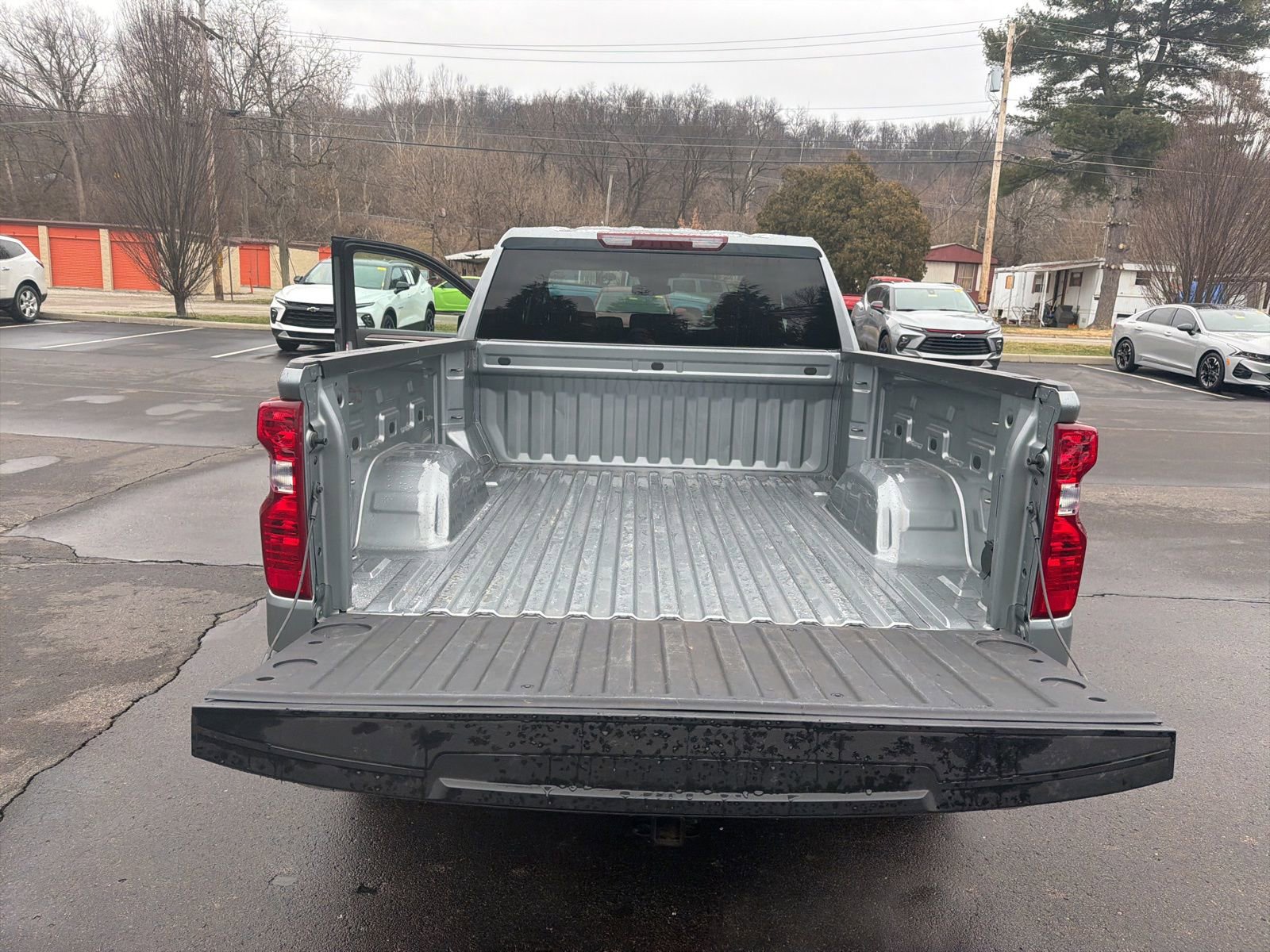 Used 2025 Chevrolet Silverado 1500 LT image 24