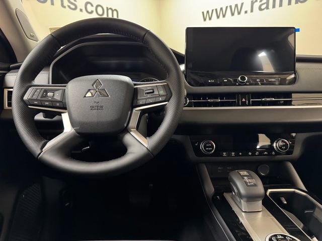 New 2026 Mitsubishi Outlander SE FWD image 9