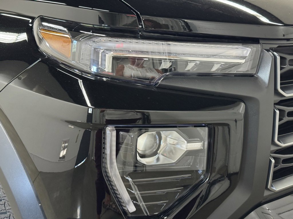 New 2025 GMC Canyon AT4 image 10