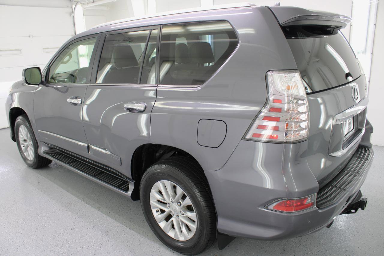 Used 2015 Lexus GX 460 w/ Premium Package AWD/4WD image 6