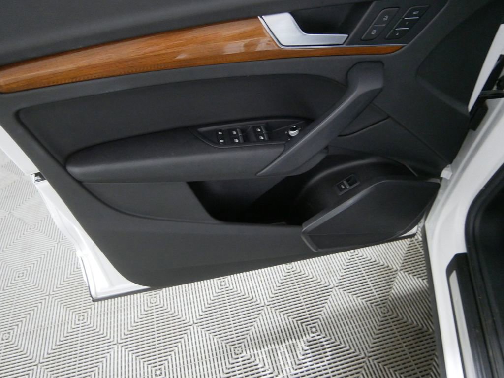 Used 2021 Audi Q5 2.0T Premium image 15