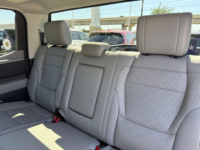 Used 2023 Toyota Tundra Limited w/ Power Package AWD/4WD image 31