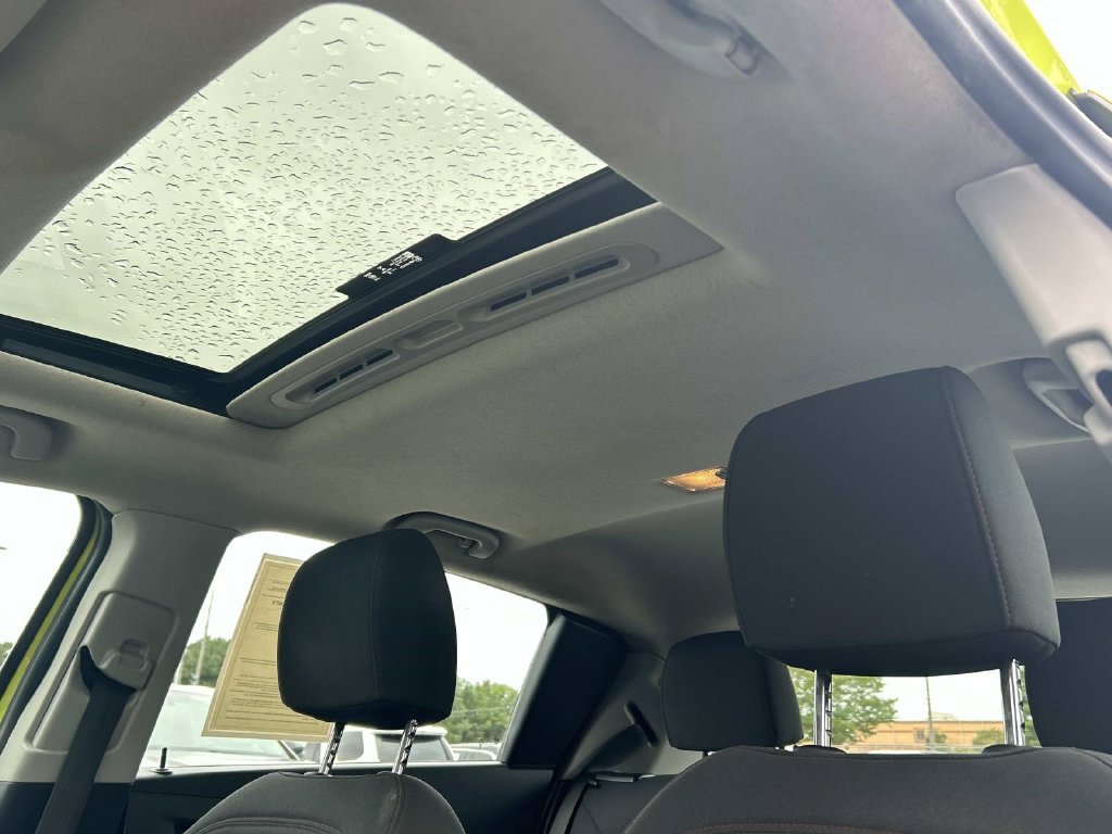 Used 2019 Chevrolet Sonic LT FWD image 17