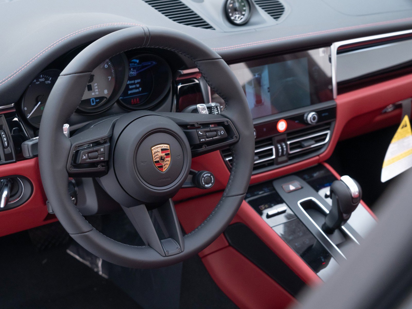 New 2026 Porsche Macan S image 21