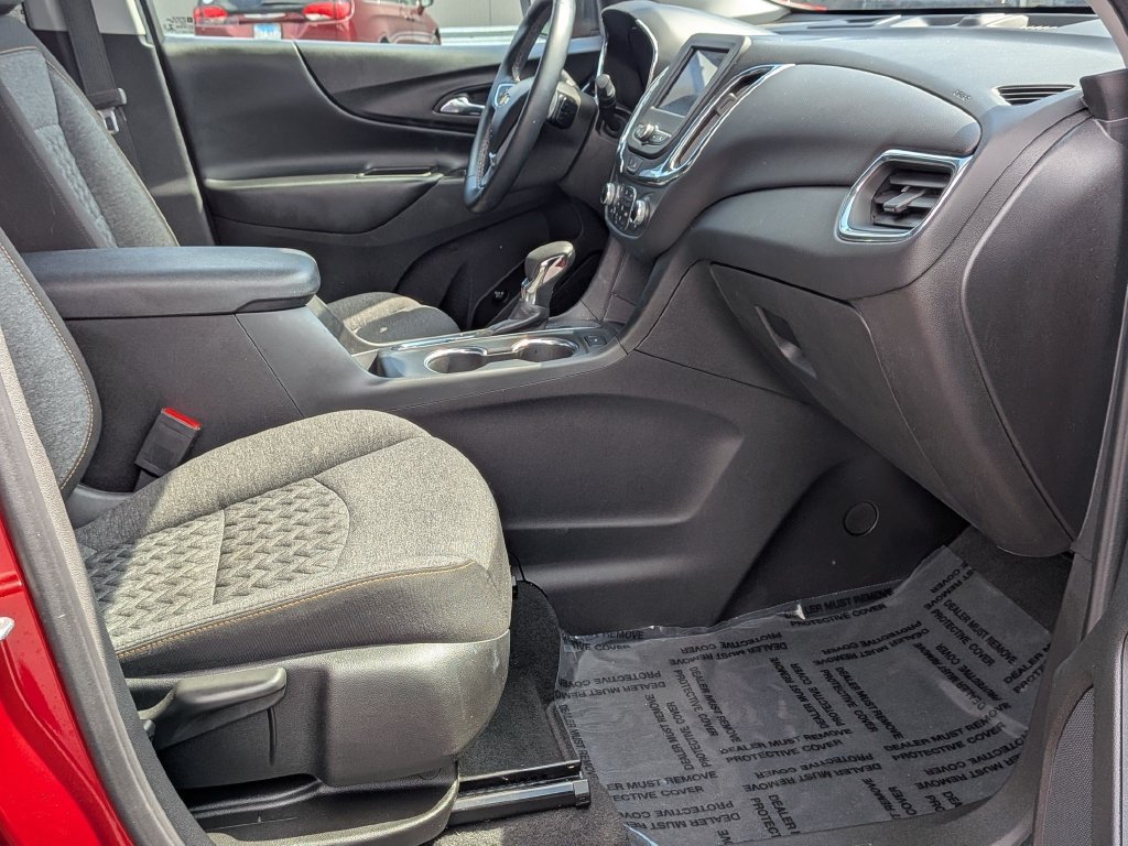 Used 2023 Chevrolet Equinox LT FWD image 25