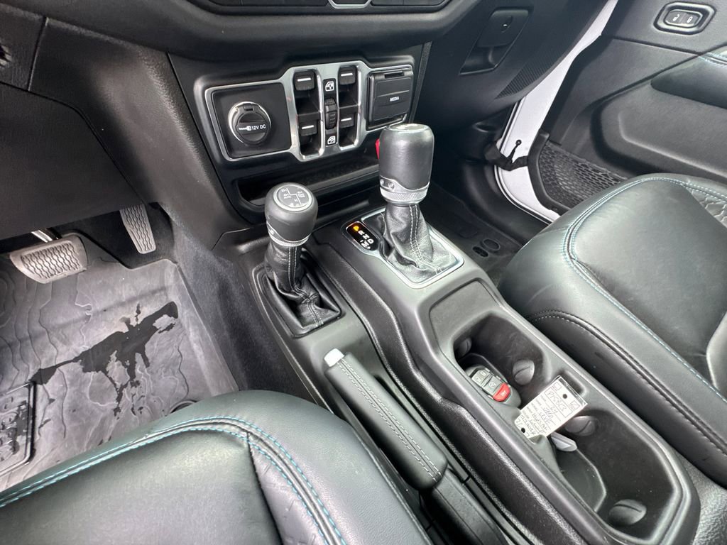 Used 2024 Jeep Wrangler High Altitude AWD/4WD image 31